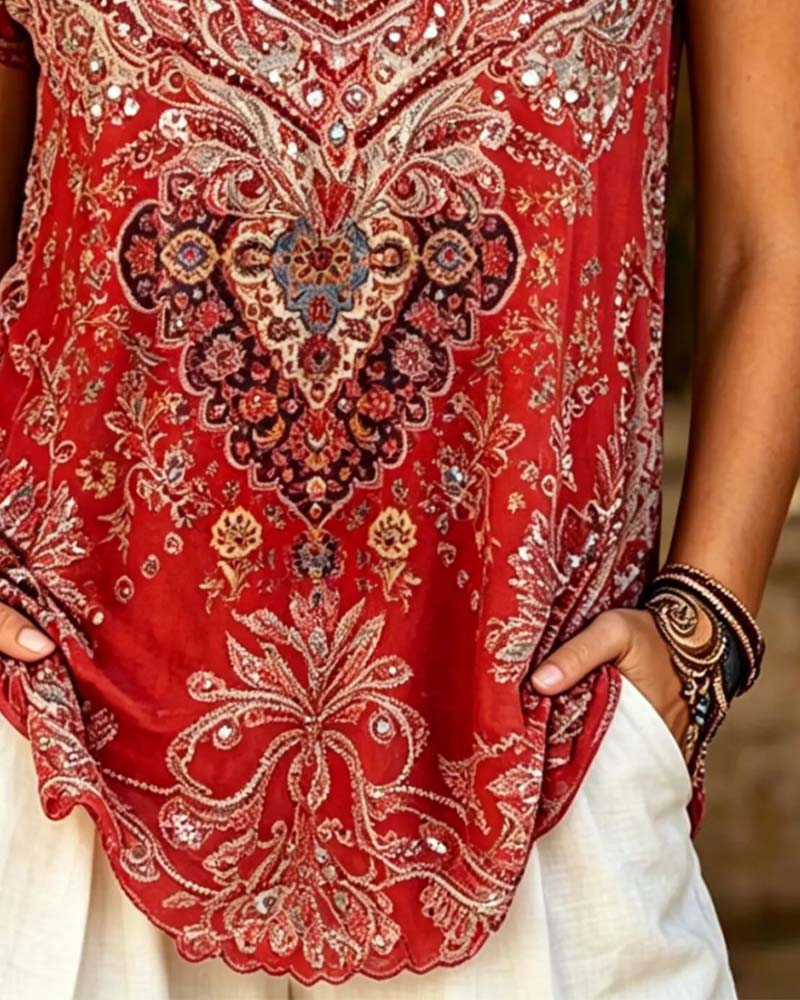 Camiseta bohemia con escote en V estampada de manga corta
