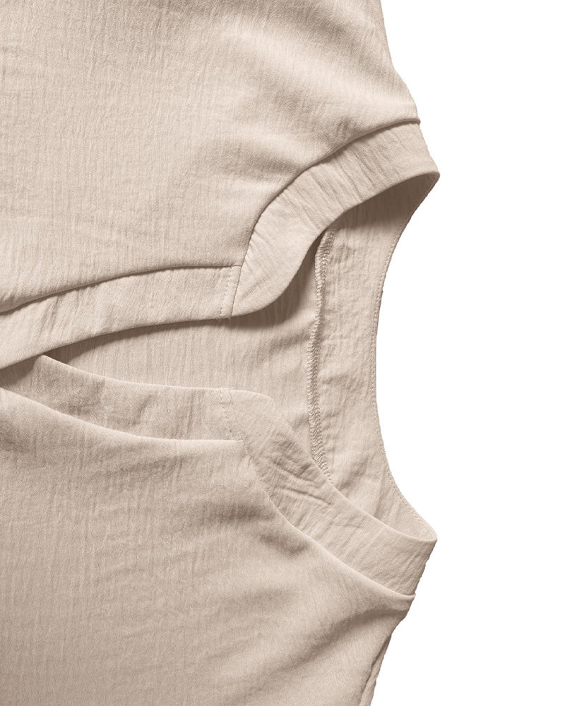 Blusa de escote en V pequeño con volante