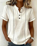 Camiseta de estilo casual con botón y escote en V