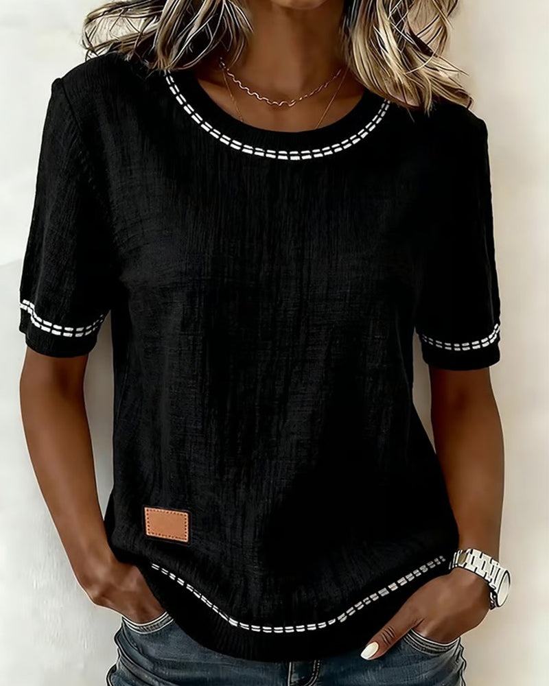 Top de cuello redondo con mangas cortas