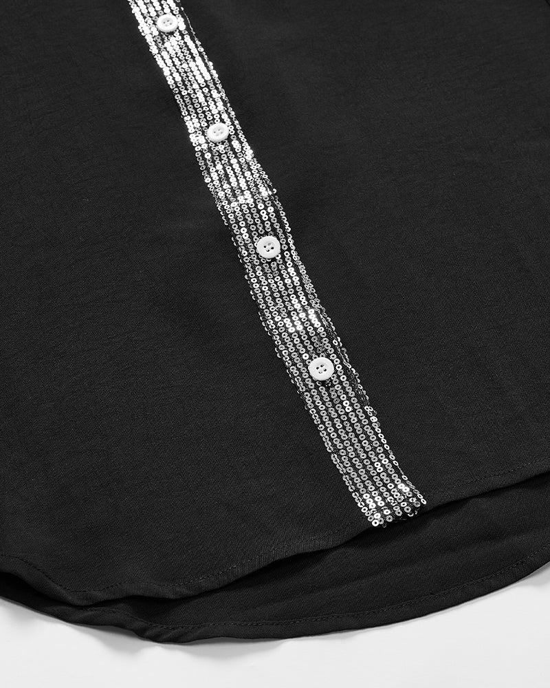 Top casual con paneles y botones con lentejuelas