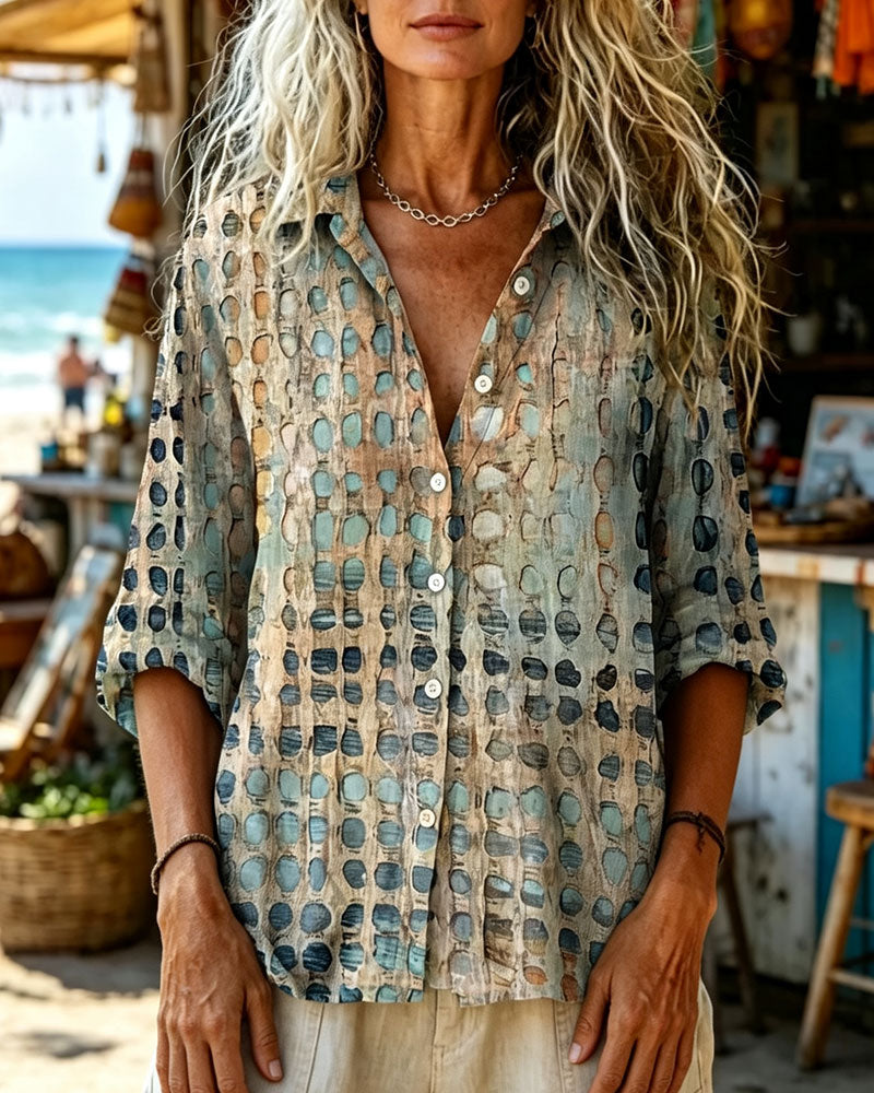 Camisa con degradado de lunares, cuello y mangas largas