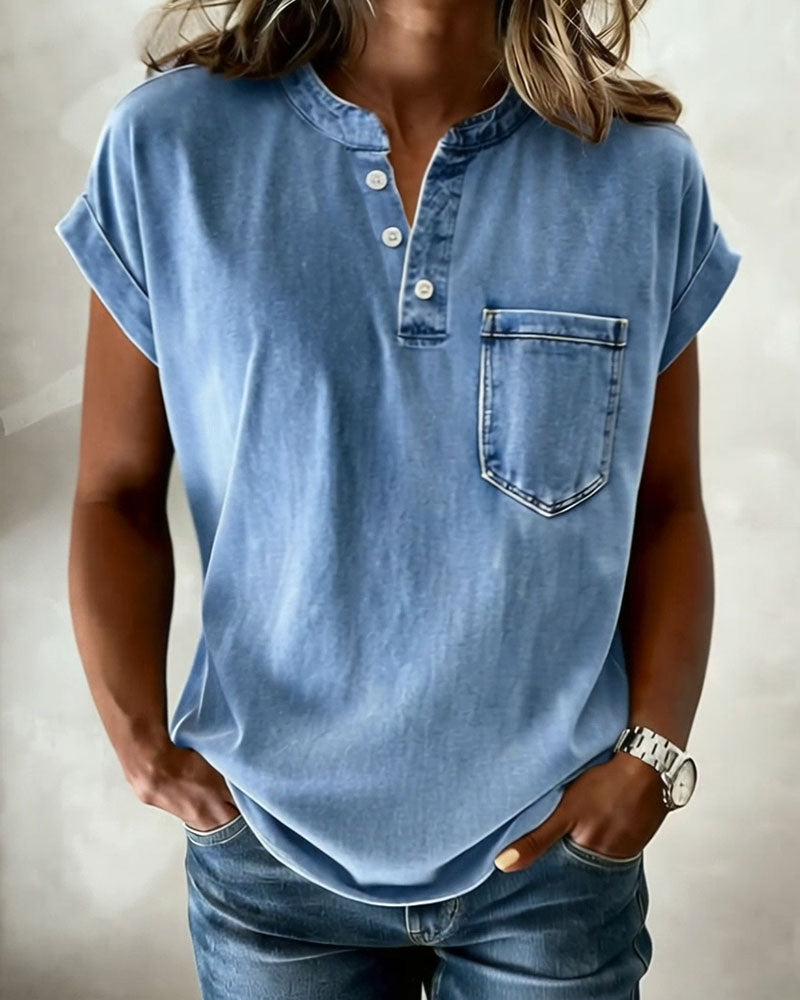 Top de denim lavado Henley de manga corta