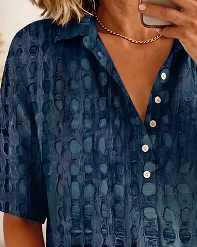 Blusa con estampado de lunares y botón, semipatrón
