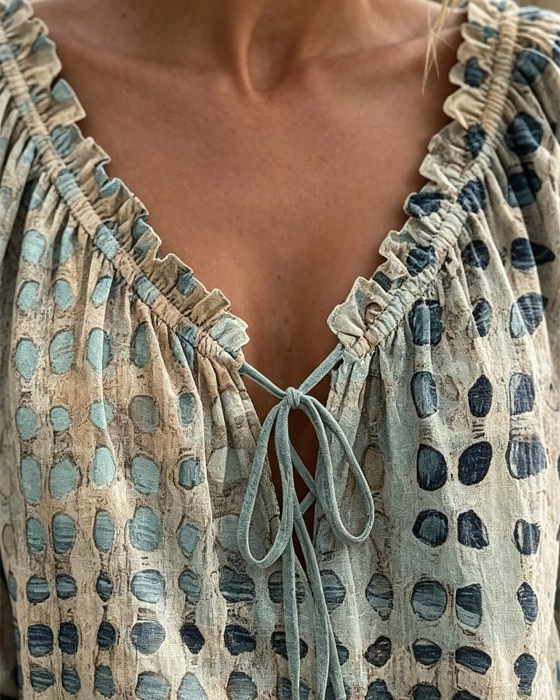 Blusa de lunares con lazos