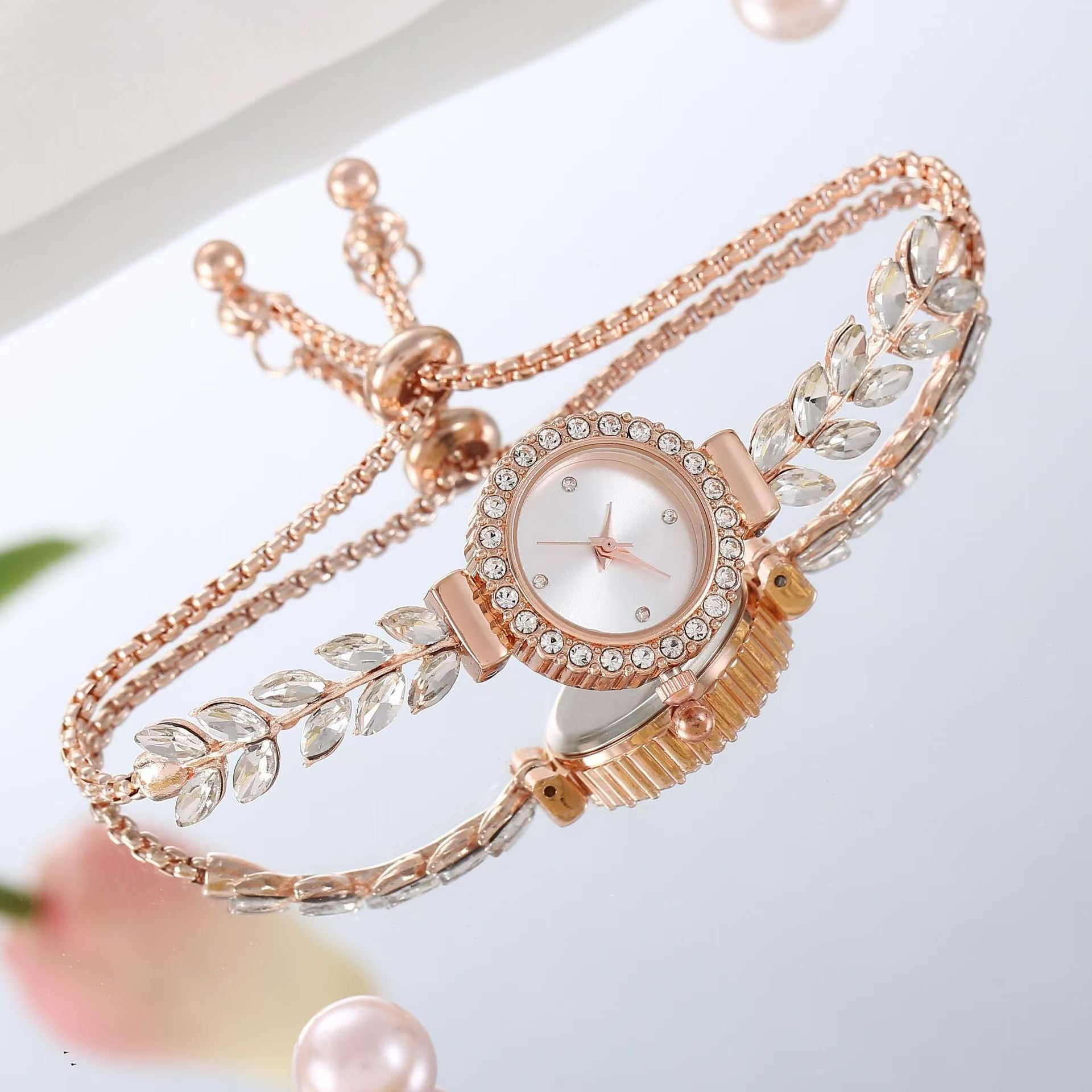 Sparkling Leaf Bracelet Watch