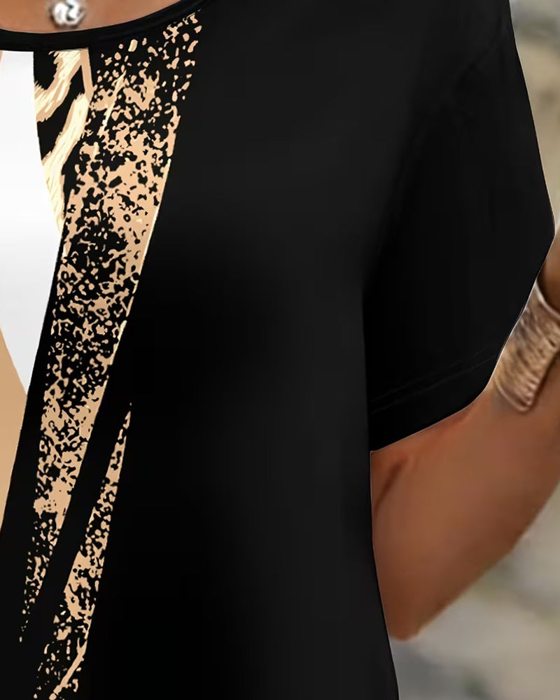 Blusa con estampado irregular de mangas cortas