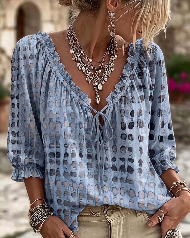 Blusa de lunares con lazos