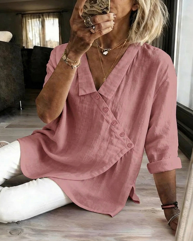 Blusa con cuello y botonadura diagonal asimétrica