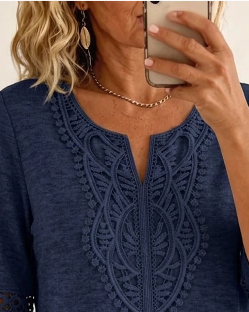 Camiseta estampada con encaje patchwork vintage