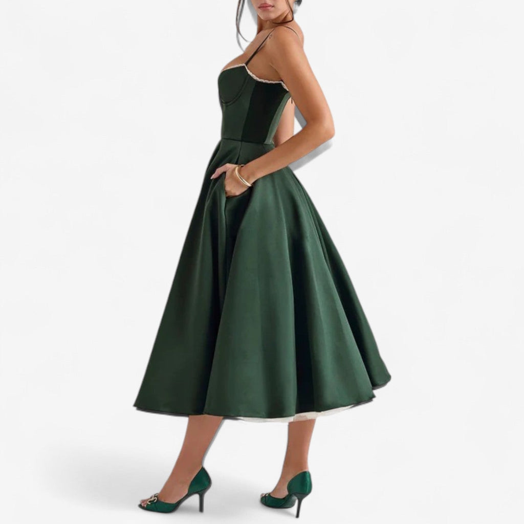 Catera™ Vestido acampanado